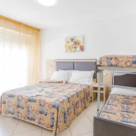 Hotel Bremen ريميني المظهر الخارجي الصورة