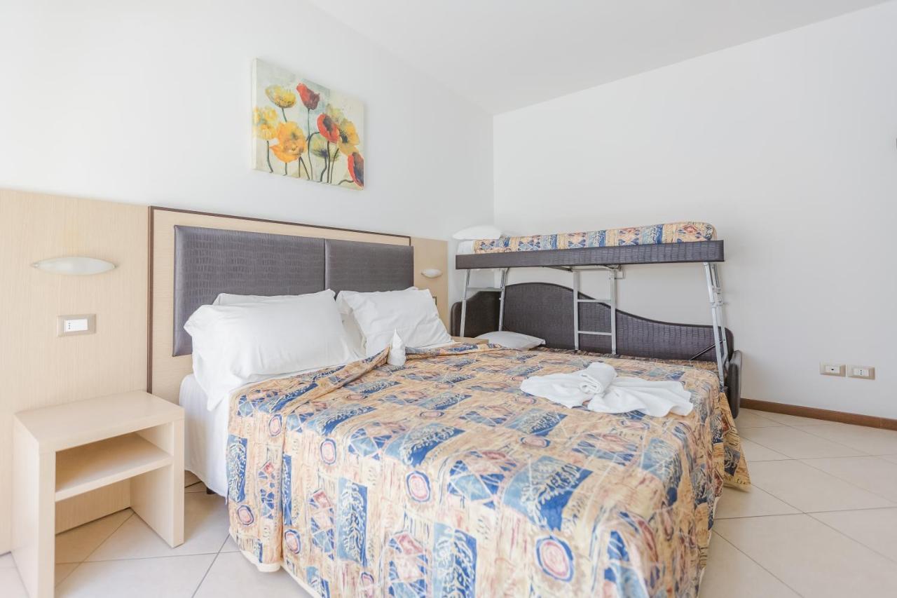 Hotel Bremen ريميني المظهر الخارجي الصورة