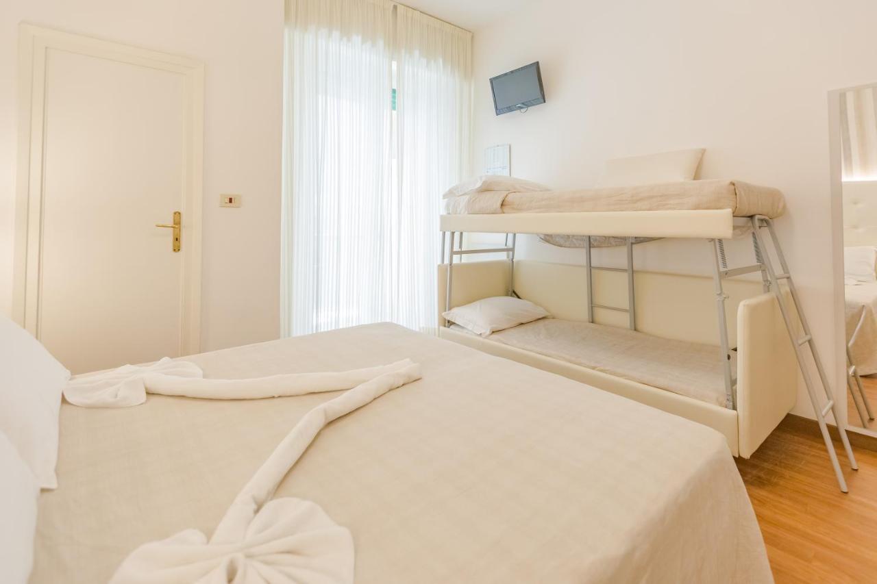 Hotel Bremen ريميني المظهر الخارجي الصورة