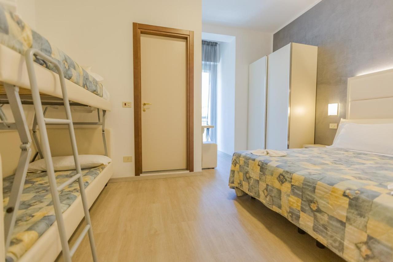 Hotel Bremen ريميني المظهر الخارجي الصورة