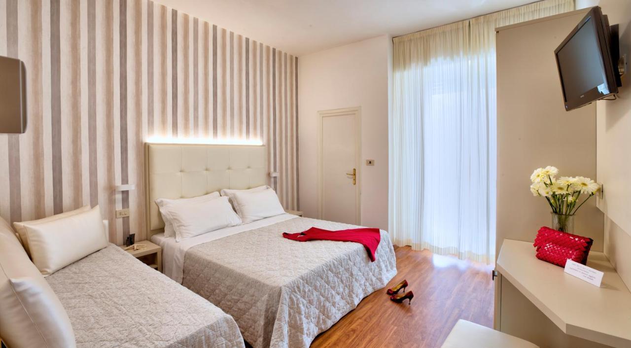 Hotel Bremen ريميني المظهر الخارجي الصورة