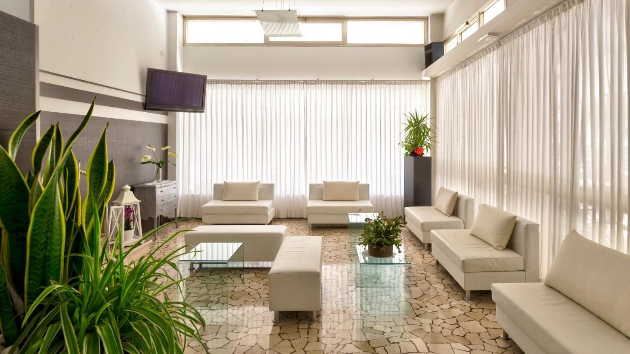 Hotel Bremen ريميني المظهر الخارجي الصورة
